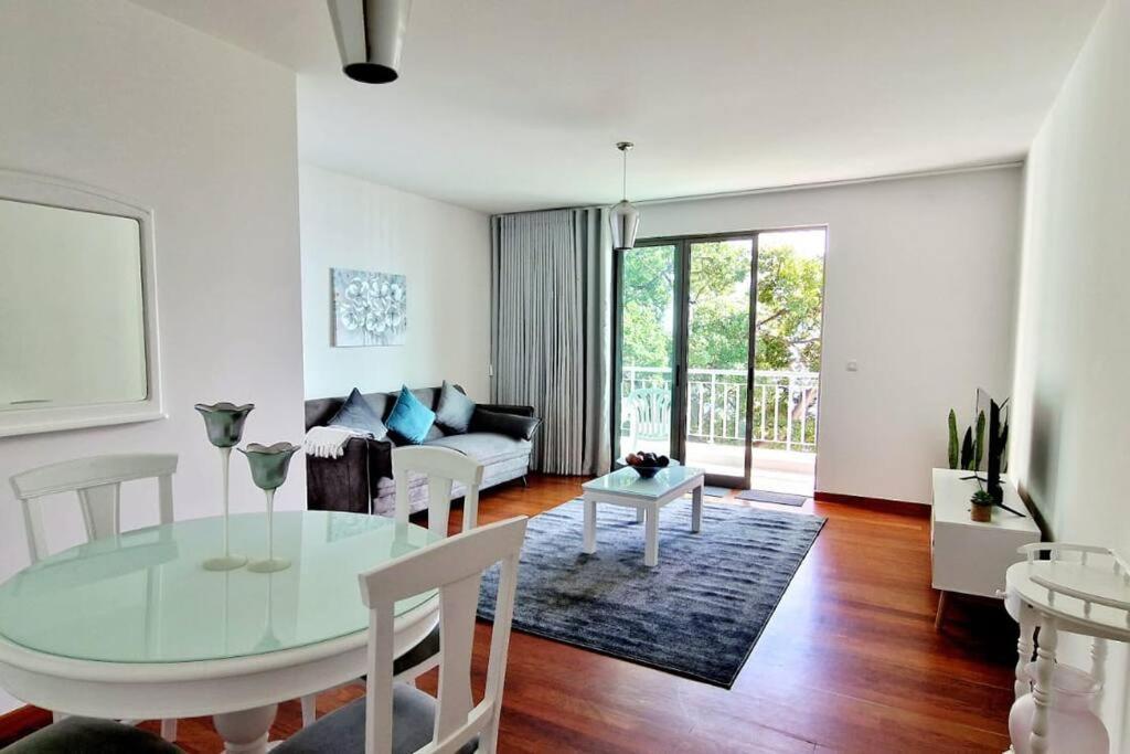 Ocean Pearl Apartment X 푼샬 외부 사진